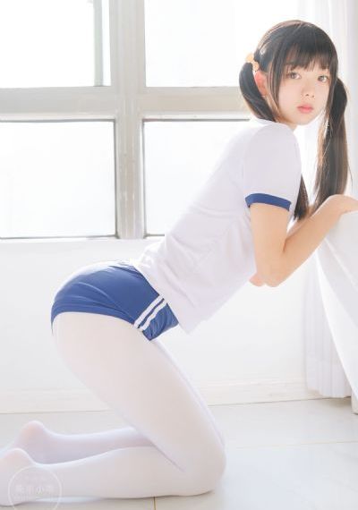 日韩美女塑身衣_2019国语AV首页