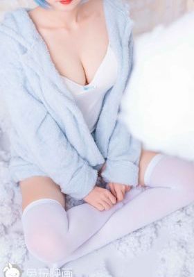 欧美最小比基尼大赛视频_1080影视在线观看